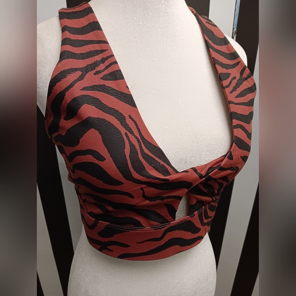 Fabletics sports bra. - Picture 2 of 6